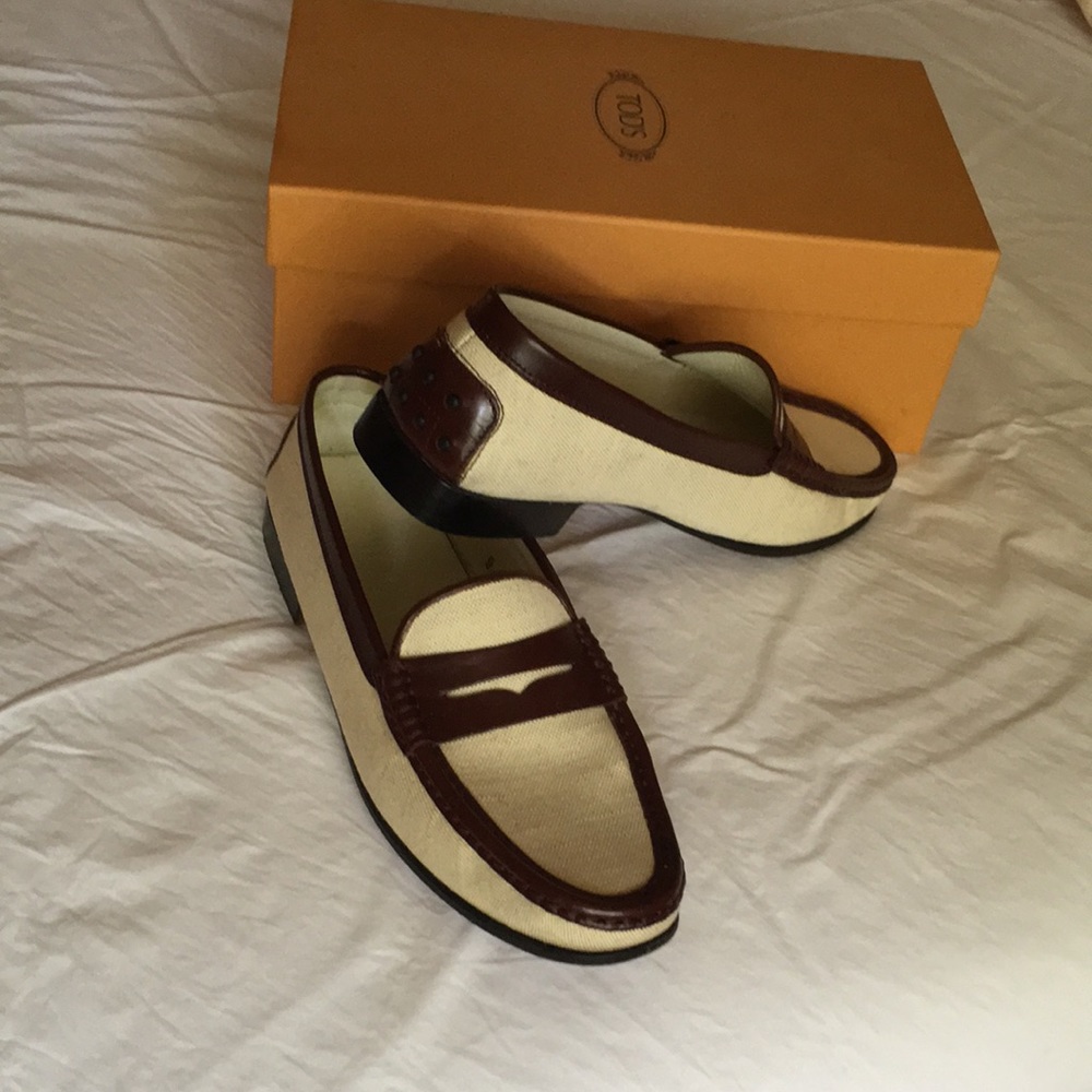Tod’s “Citta” Penny Canvas Driving Moccasin